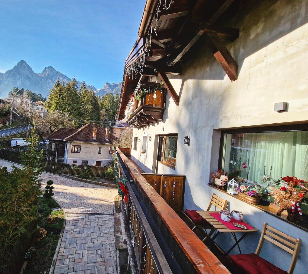 Amor Tirol Busteni (Adults Only) Kültér fotó